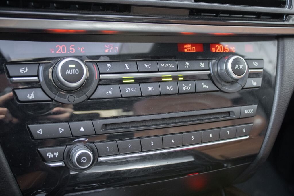 BMW X5 SUV 3,0 l 280 kw