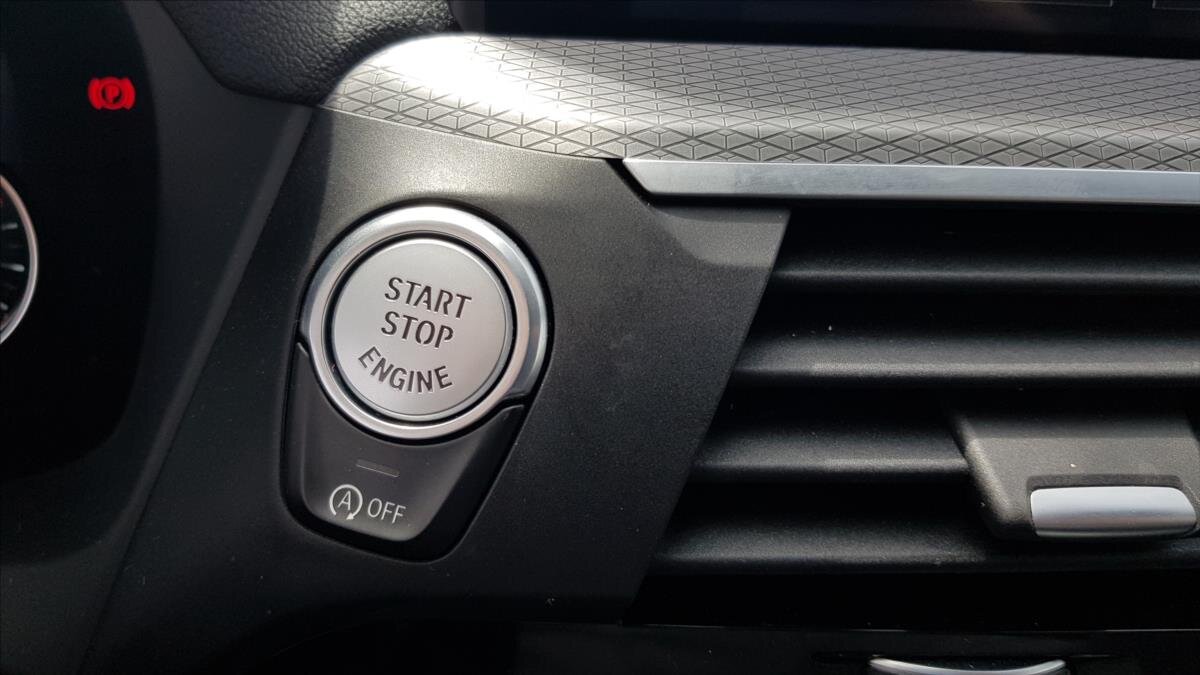 BMW X3 SUV 3,0 l 195 kw