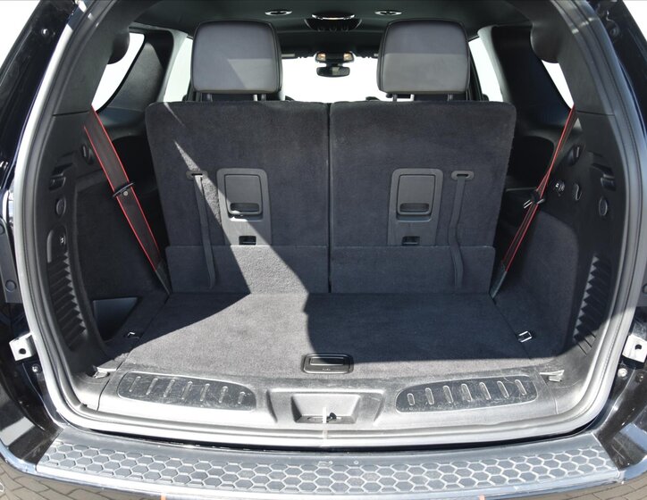 Dodge Durango SUV / Terénní 5,7 l 268 kw