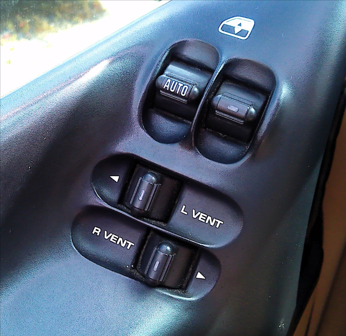 Chrysler Grand Voyager Kombi 3,3 l 116 kw