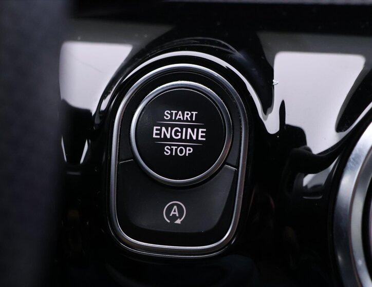 Mercedes-Benz CLA Kombi 2,0 l 225 kw