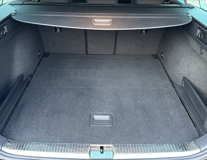 Volkswagen Passat Kombi 1,4 l 110 kw