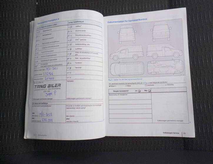 Volkswagen Caravelle 27