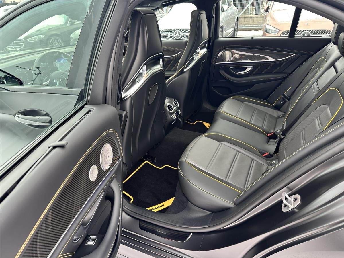 Mercedes-Benz Třídy E Sedan / Limuzína 4,0 l 588 kw