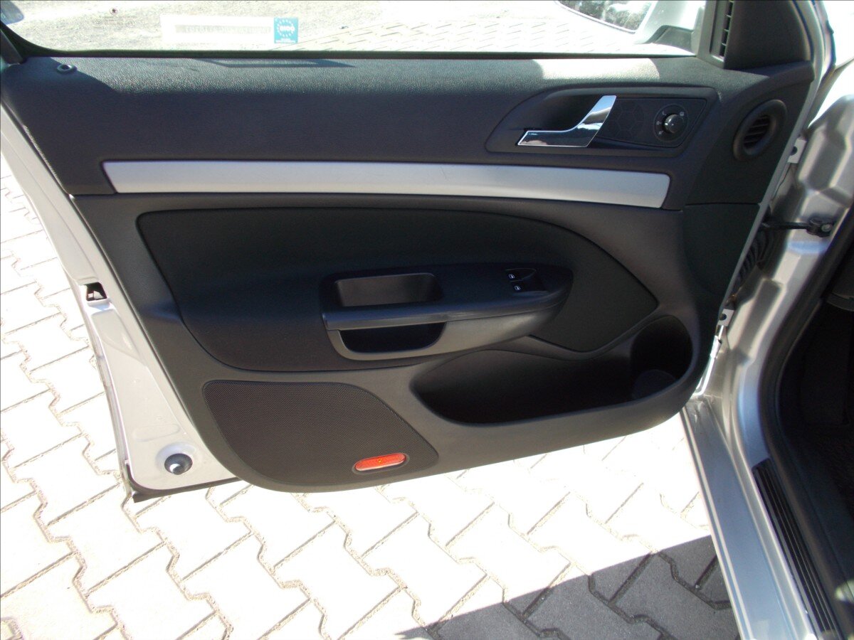 Škoda Octavia Kombi 1,6 l 77 kw