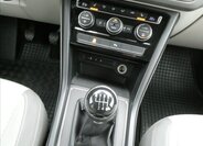 Volkswagen Touran 32