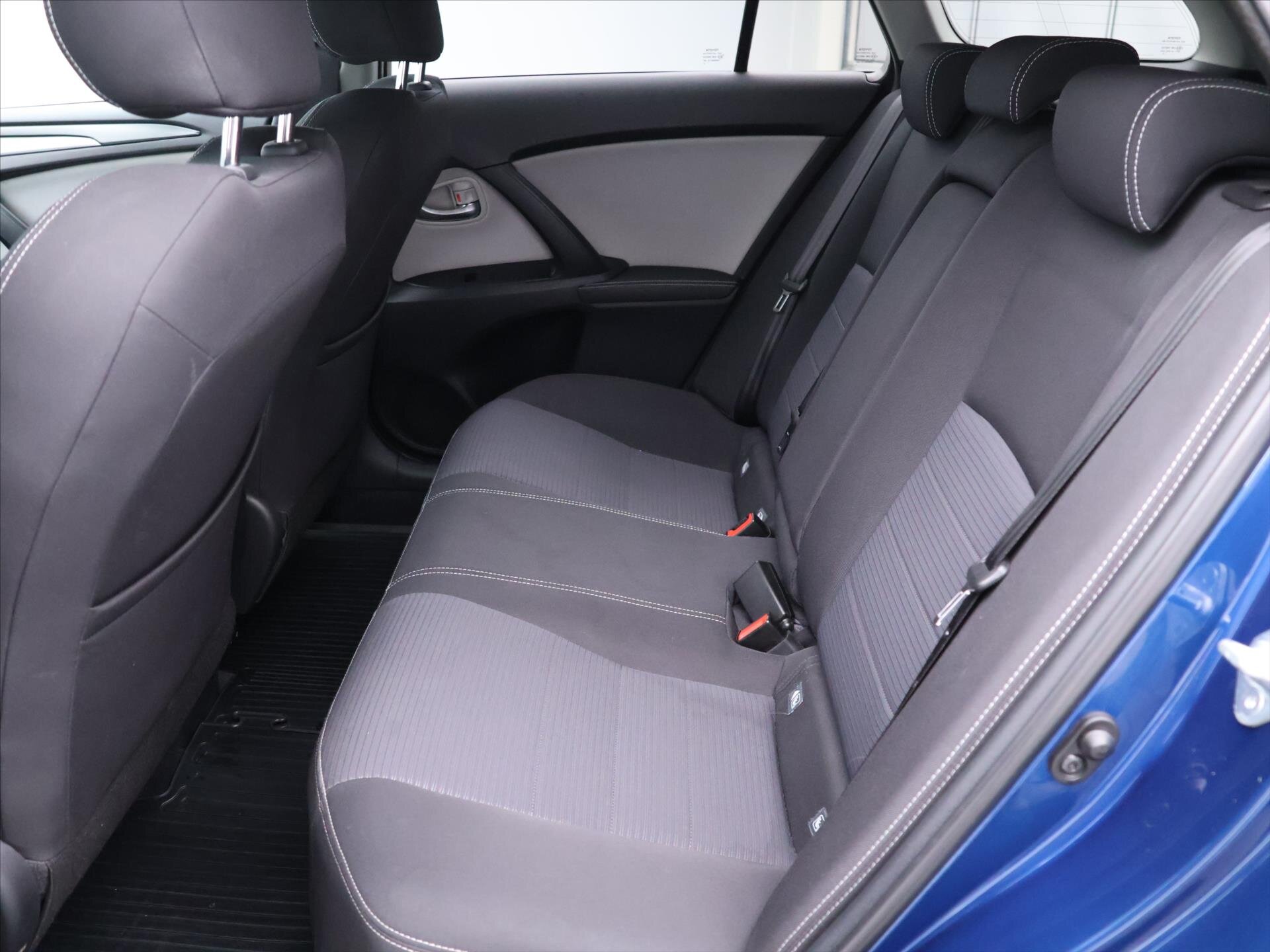 Toyota Avensis Kombi 2,0 l 105 kw