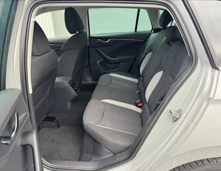 Škoda Scala Hatchback 999,0 81 kw