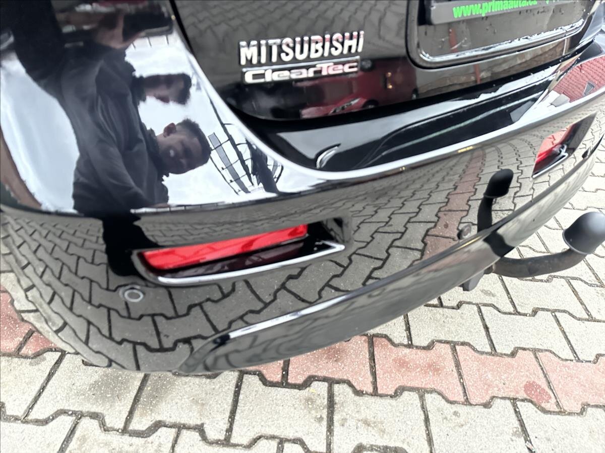 Mitsubishi Lancer Hatchback 1,6 l 86 kw