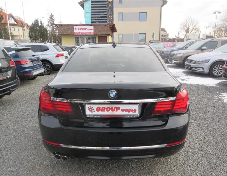 BMW Řada 7 5