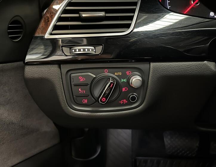 Audi A8 19