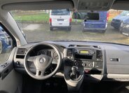 Volkswagen Caravelle 14