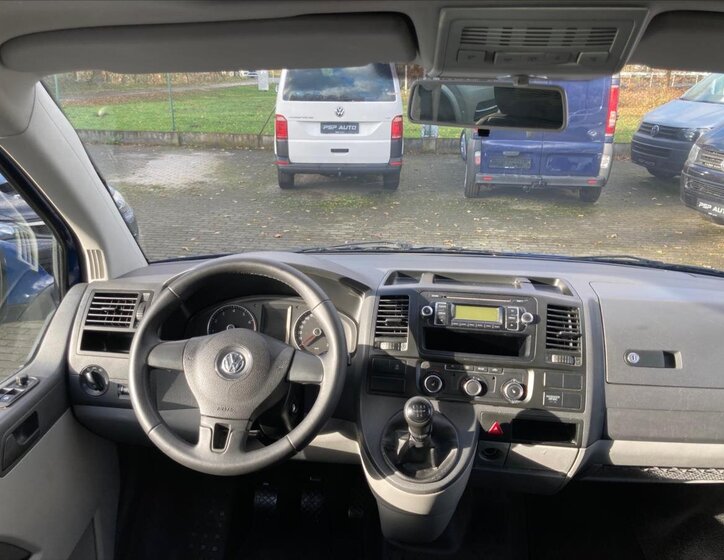 Volkswagen Caravelle 14