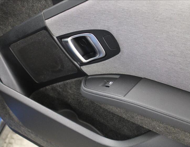 BMW i3 18