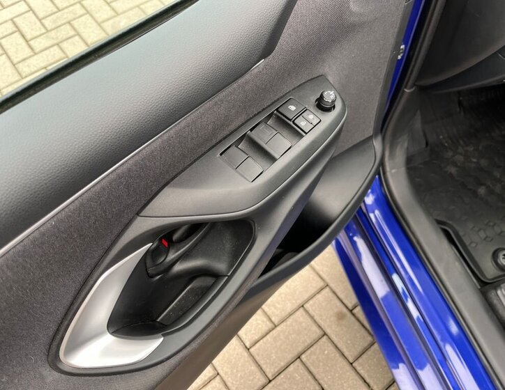 Toyota Yaris Hatchback 1,5 l 68 kw