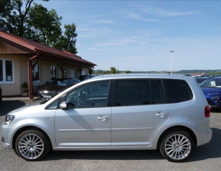 Volkswagen Touran 6