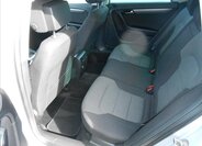 Volkswagen Passat Kombi 1,6 l 77 kw