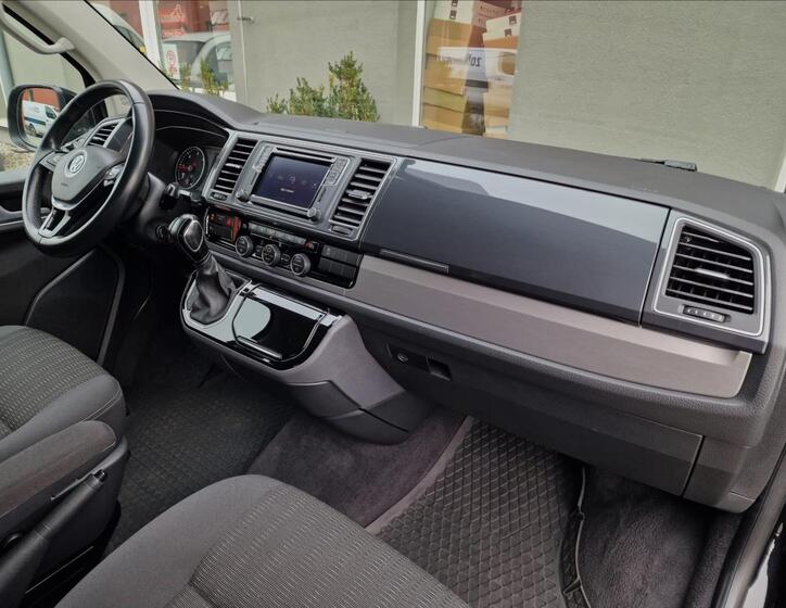 Volkswagen Multivan 13