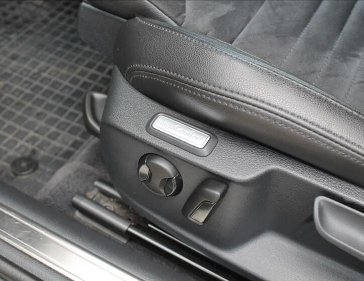 Volkswagen Passat 30