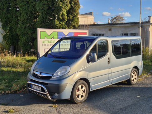 Opel Vivaro Kombi 2,5 l 107 kw
