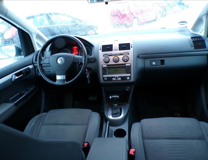 Volkswagen Touran Kombi 1,4 l 103 kw