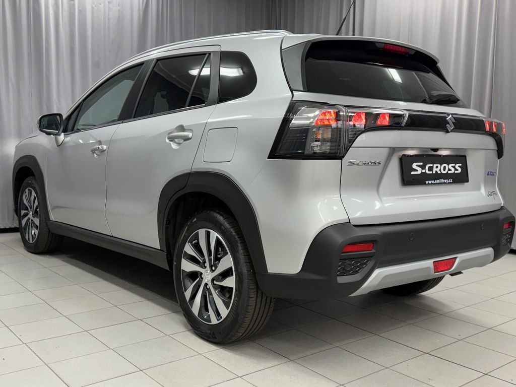 Suzuki S-Cross