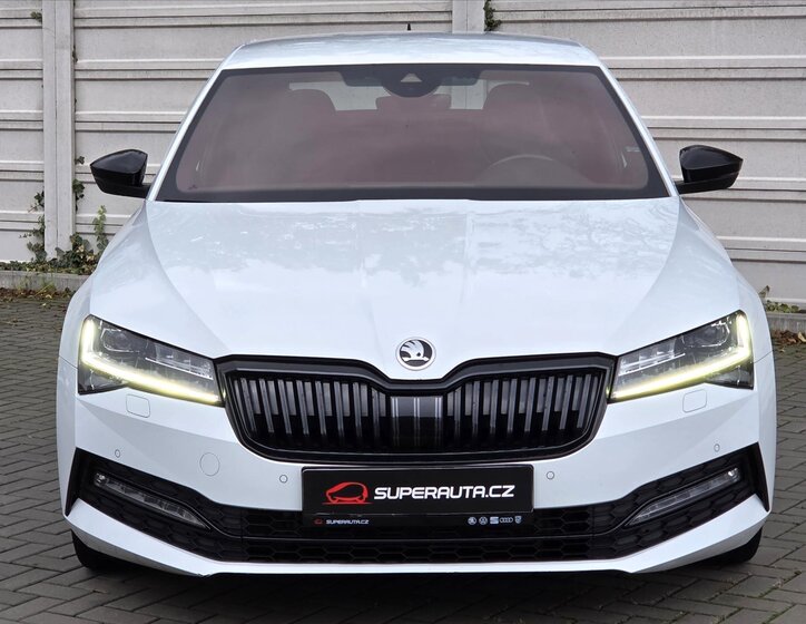Škoda Superb Liftback 1,5 l 110 kw