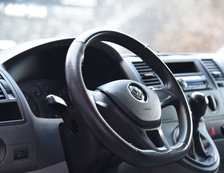 Volkswagen Transporter 13