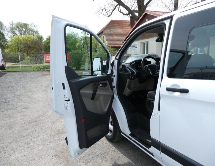 Ford Tourneo Custom Ostatní 2,0 l 96 kw