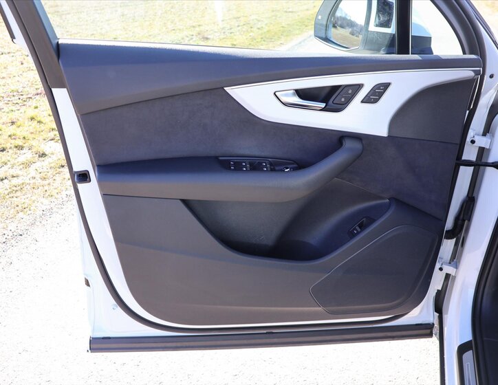 Audi Q7 SUV / Terénní 3,0 l 210 kw