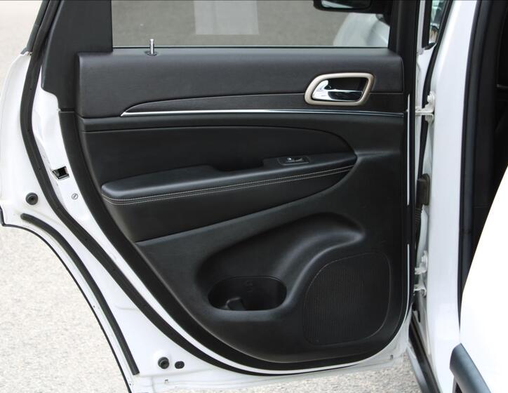 Jeep Grand Cherokee 40