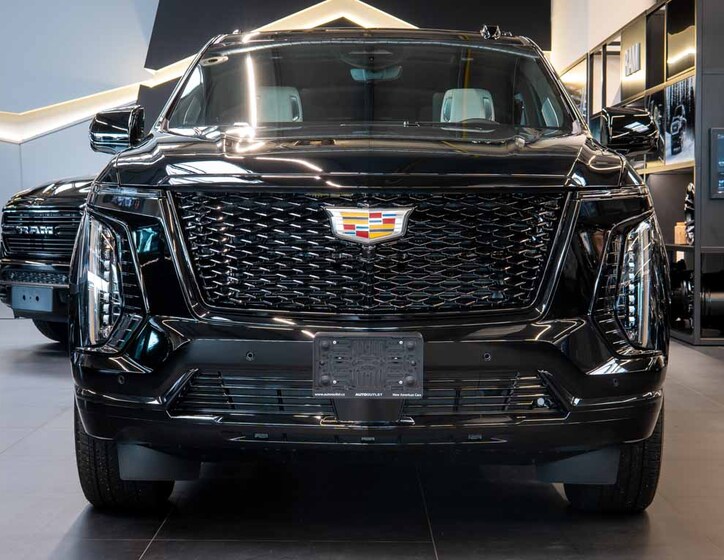 Cadillac Escalade 12