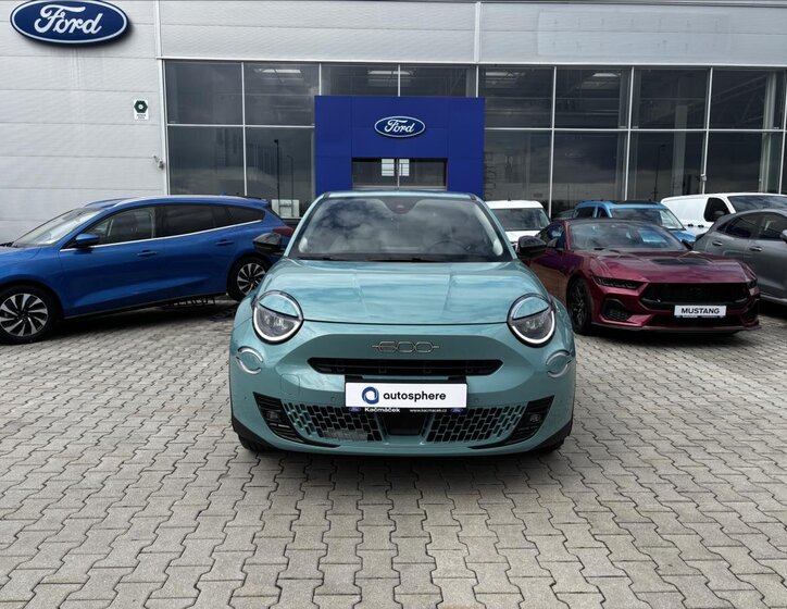 Fiat 600 SUV / Terénní 1,2 l 100 kw