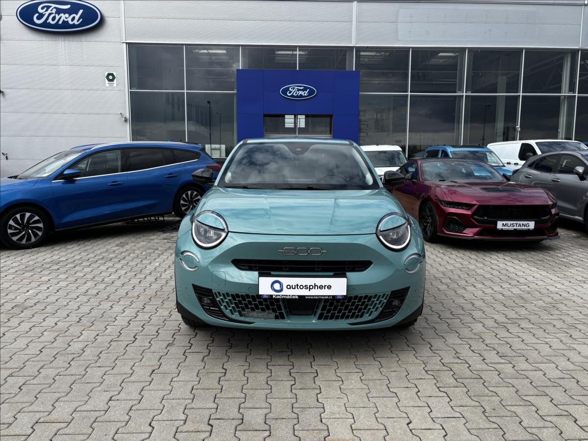 Fiat 600 SUV / Terénní 1,2 l 100 kw