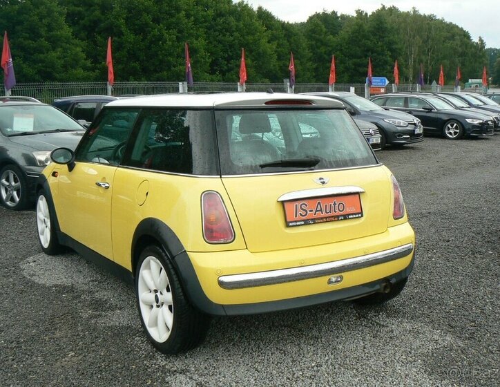 Mini Cooper Hatchback 1,6 l 85 kw