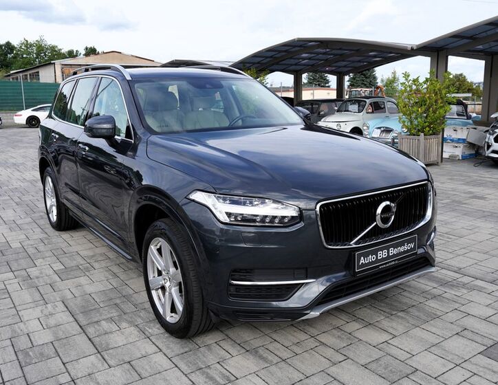 Volvo XC90 8