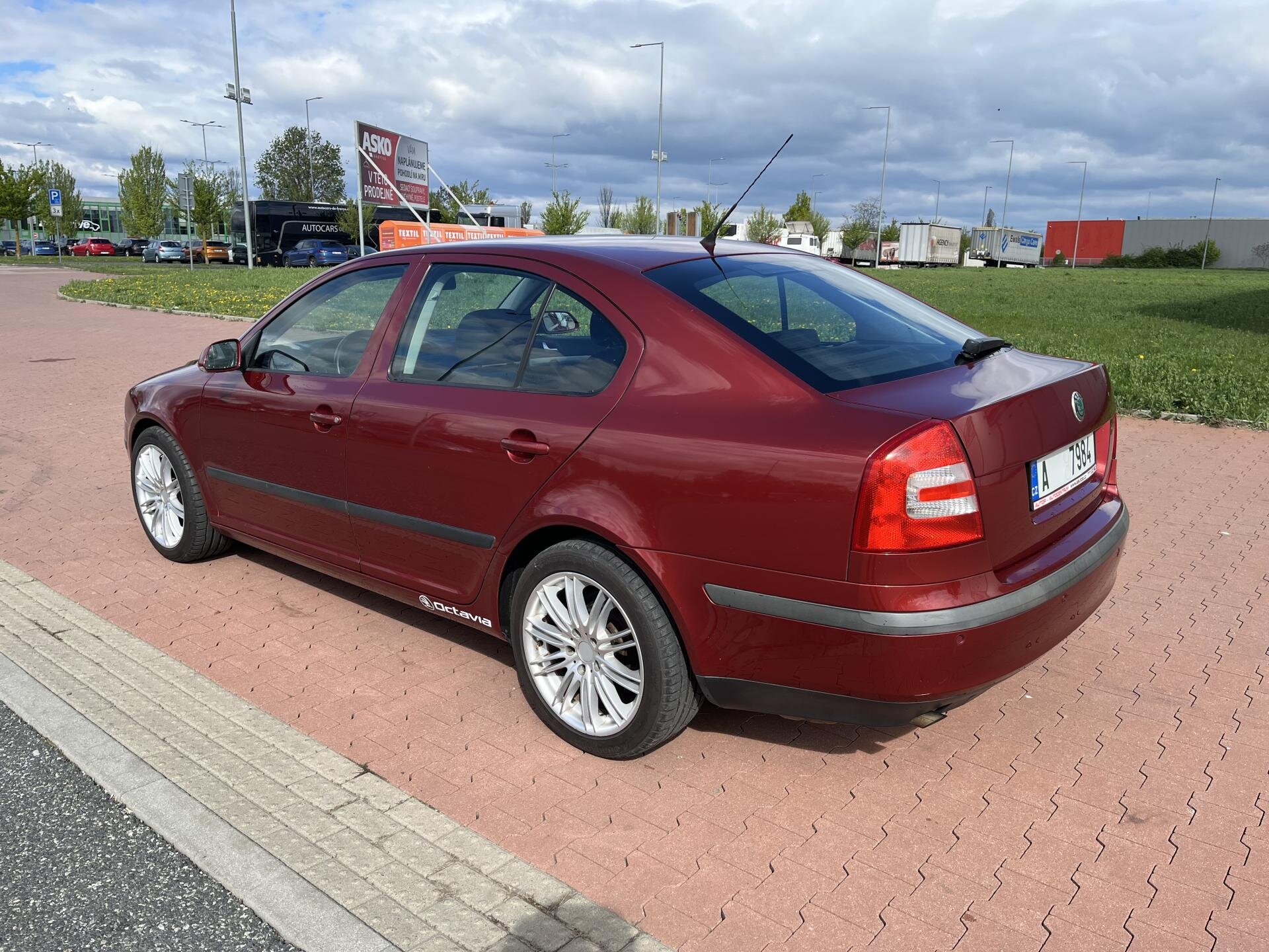 Škoda Octavia Hatchback 1,6 l 75 kw