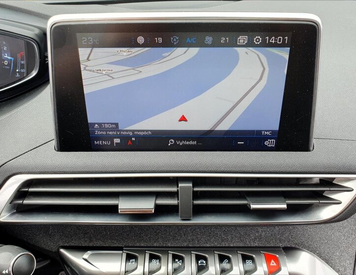 Peugeot 5008 SUV 1,5 l 96 kw