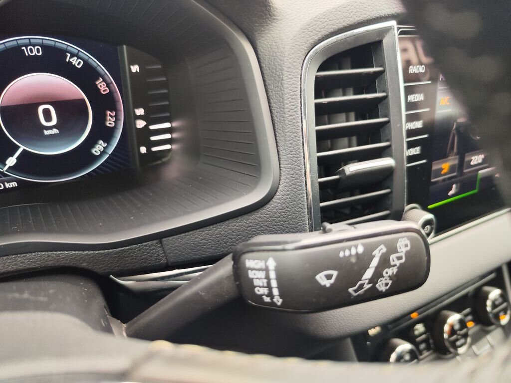 Škoda Karoq SUV 1,5 l 110 kw