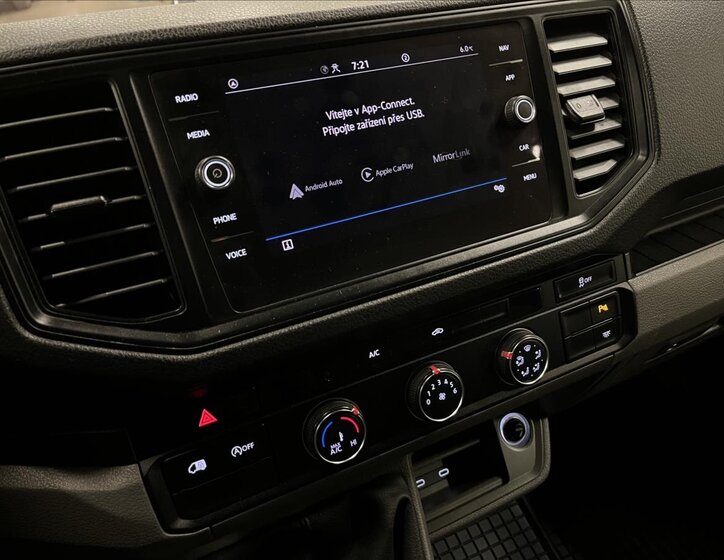 Volkswagen Crafter 8