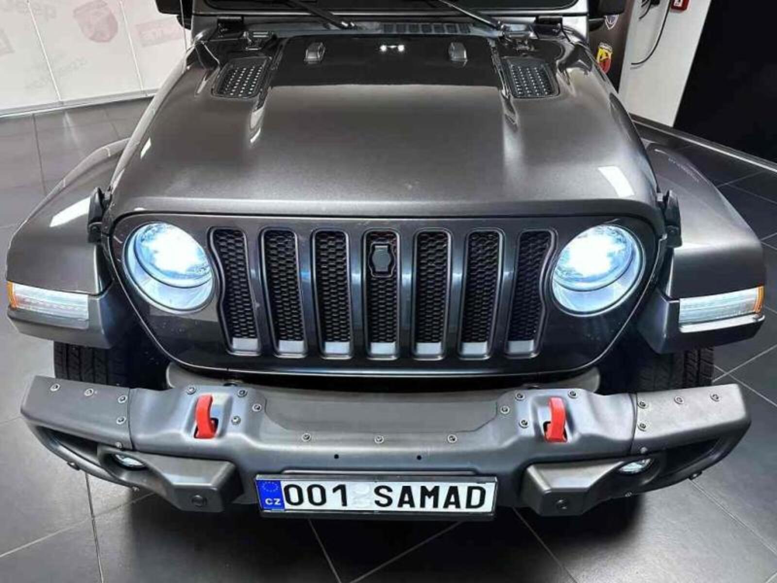 Jeep Wrangler 6