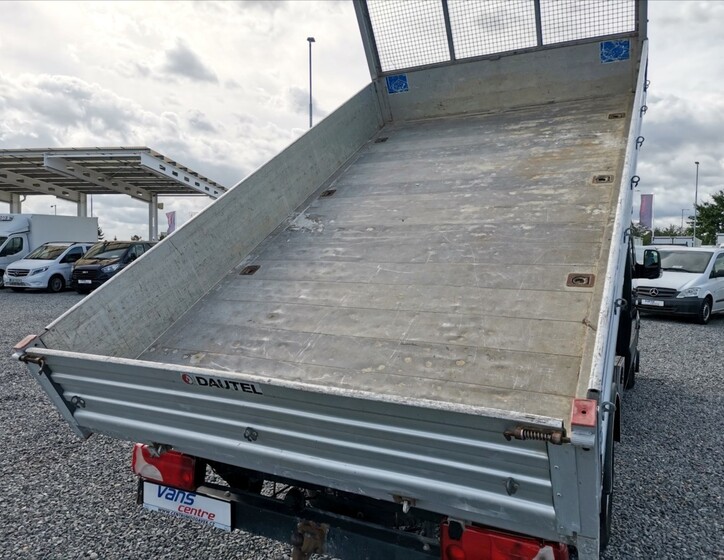 Mercedes-Benz Sprinter 8