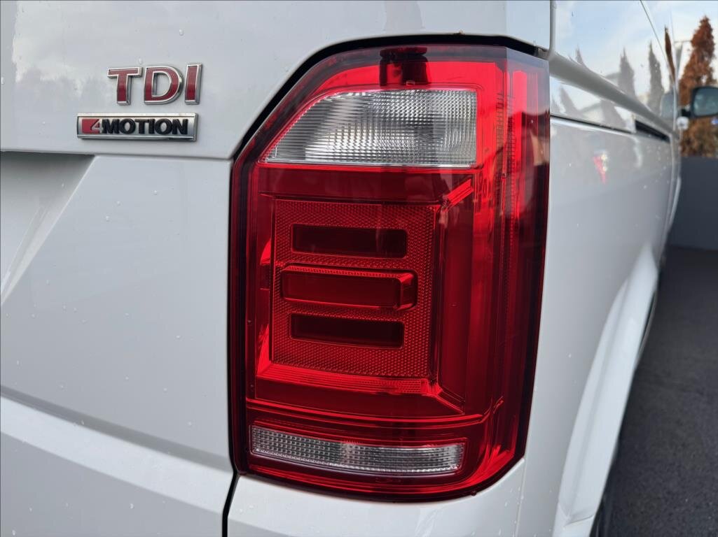 Volkswagen Multivan VAN-Minibus 2,0 l 150 kw