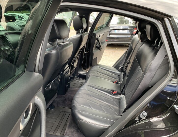 Infiniti QX70 20