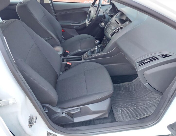 Ford Focus Kombi 1,5 l 77 kw