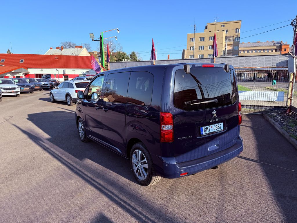 Peugeot Traveller