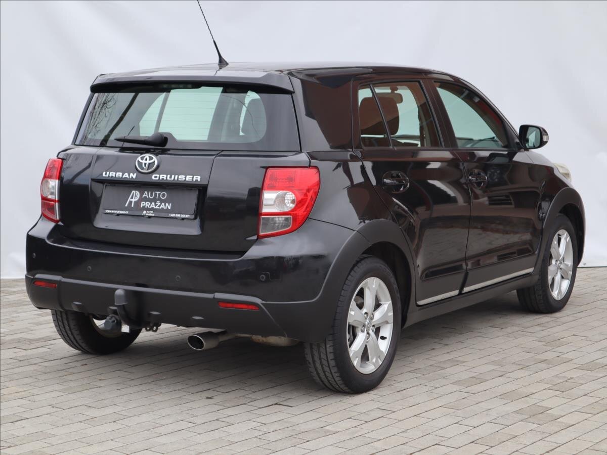 Toyota Urban Cruiser Hatchback 1,3 l 74 kw