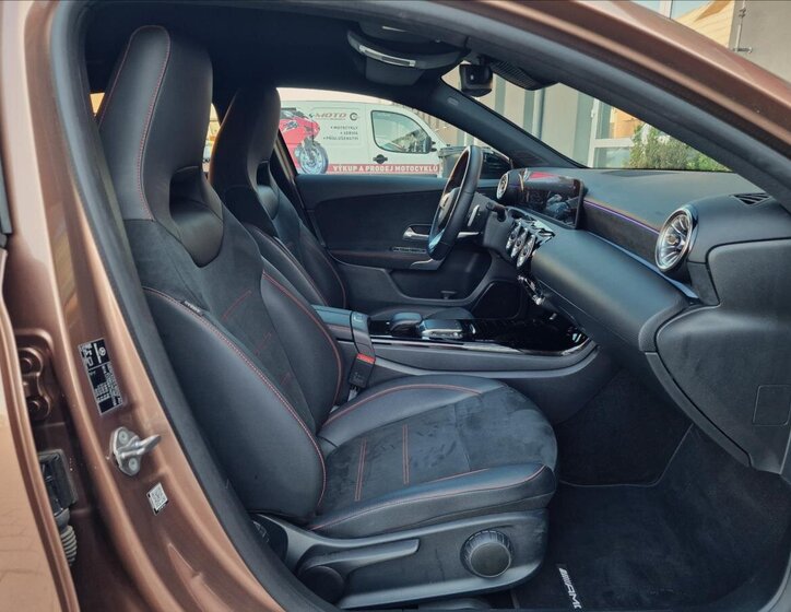 Mercedes-Benz Třídy A Hatchback 1,3 l 100 kw