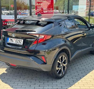 Toyota C-HR 3