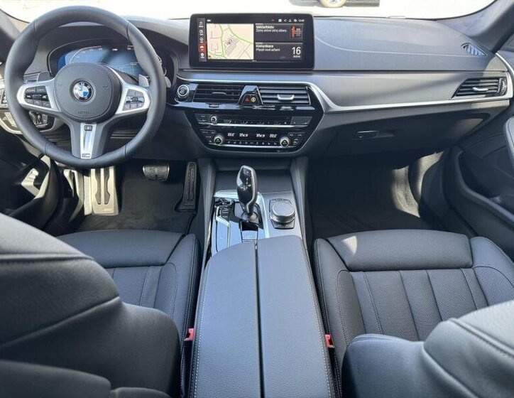BMW Řada 5 Kombi 3,0 l 250 kw